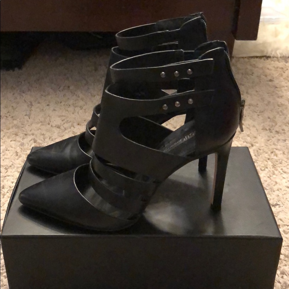 Bcbg gen heels